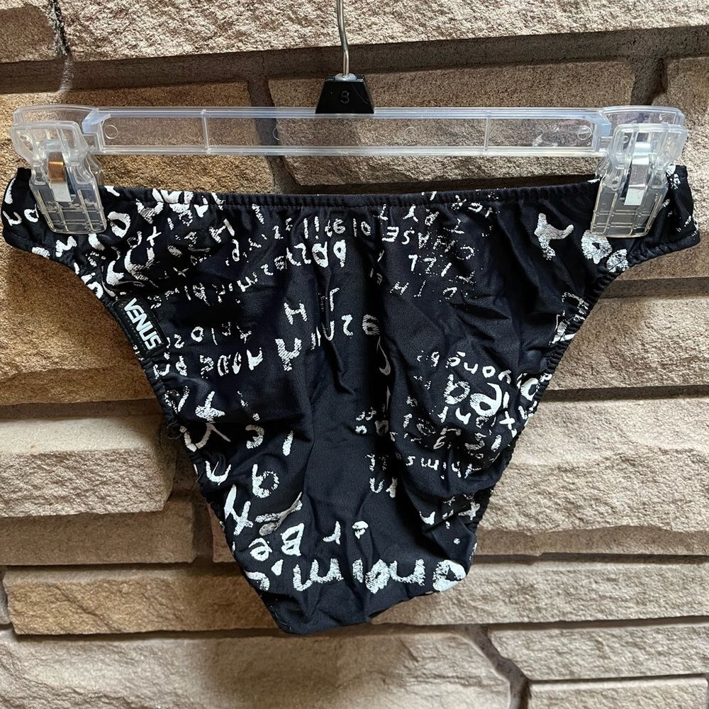 Vintage VENUS Swimwear Bikini Black White Scroll Print Y2K 34b top Medium Bottom - Picture 6 of 12